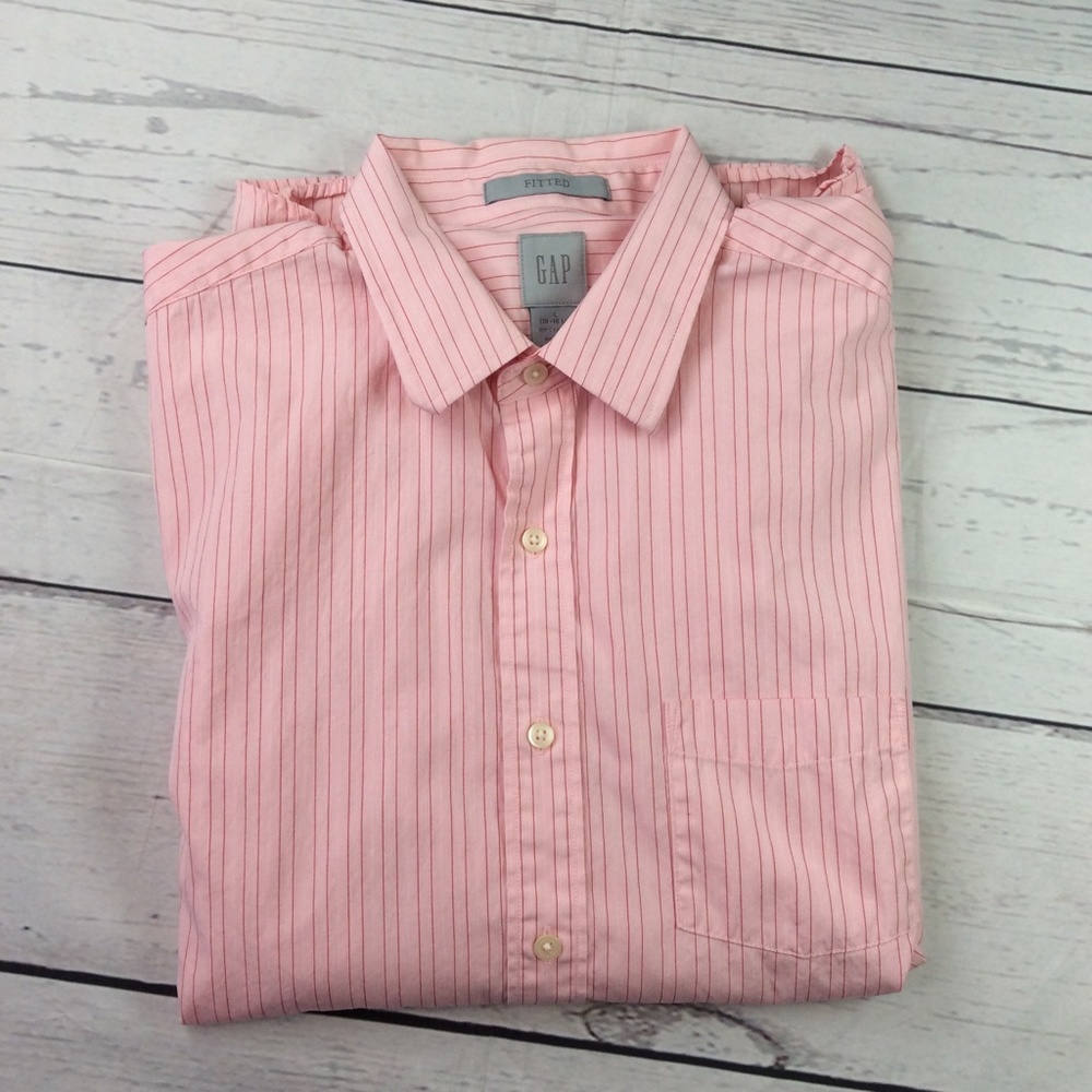 GAP Fitted Mens Size Large 16-16 1/2 Pink